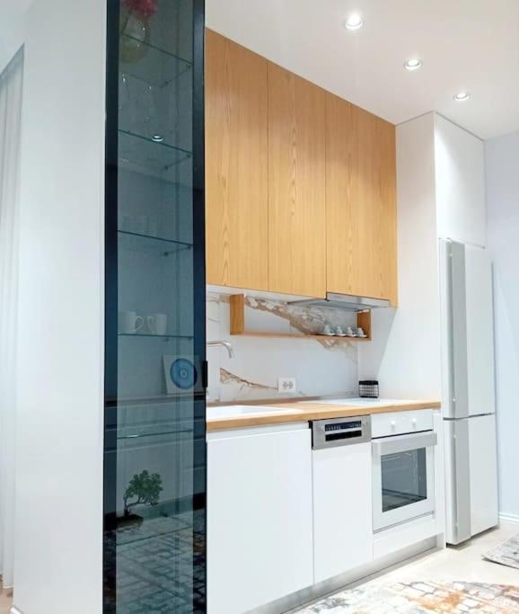 Tirana Road Blloku Area Apartment Exterior photo